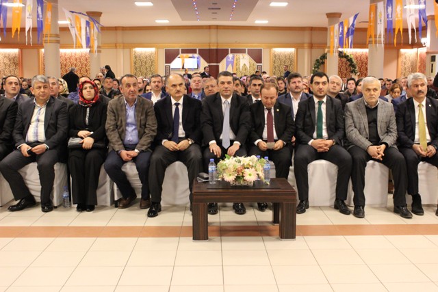 AKP'DE DEĞİŞEN BİR ŞEY YOK AKP'DE DEĞİŞEN BİR ŞEY YOK