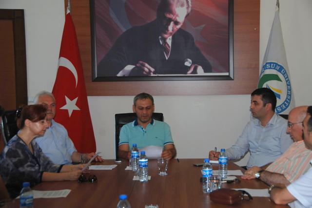GİRESUN ÜNİVERSİTESİ DARBEYE TEŞEBBÜSÜ KINADI GİRESUN ÜNİVERSİTESİ DARBEYE TEŞEBBÜSÜ KINADI