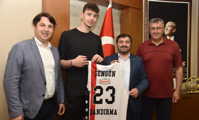 DR.ALİ HAKAN GÜVENÇ BASKETBOL TURNUVASI BAŞLIYOR DR.ALİ HAKAN GÜVENÇ BASKETBOL TURNUVASI BAŞLIYOR