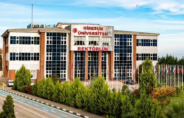 GRÜ’DE 25.501 ÖĞRENCİ DERS BAŞI YAPIYOR