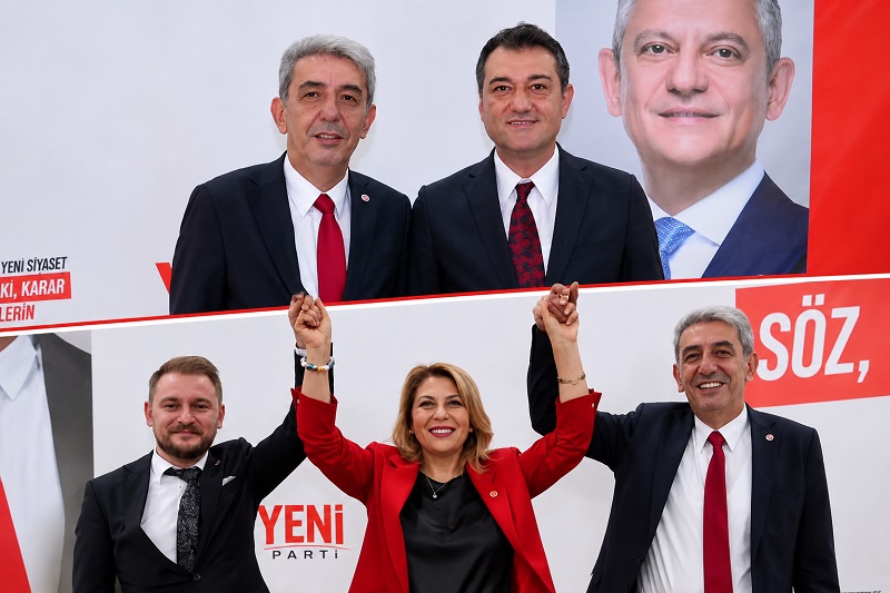 YENİ PARTİ’DE ÖNSEÇİMİN GALİBİ OLCAY KÜÇÜK