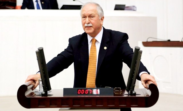CHP MİLLETVEKİLİ BEKTAŞOĞLU ALKIŞ REKORU KIRDI CHP MİLLETVEKİLİ BEKTAŞOĞLU ALKIŞ REKORU KIRDI