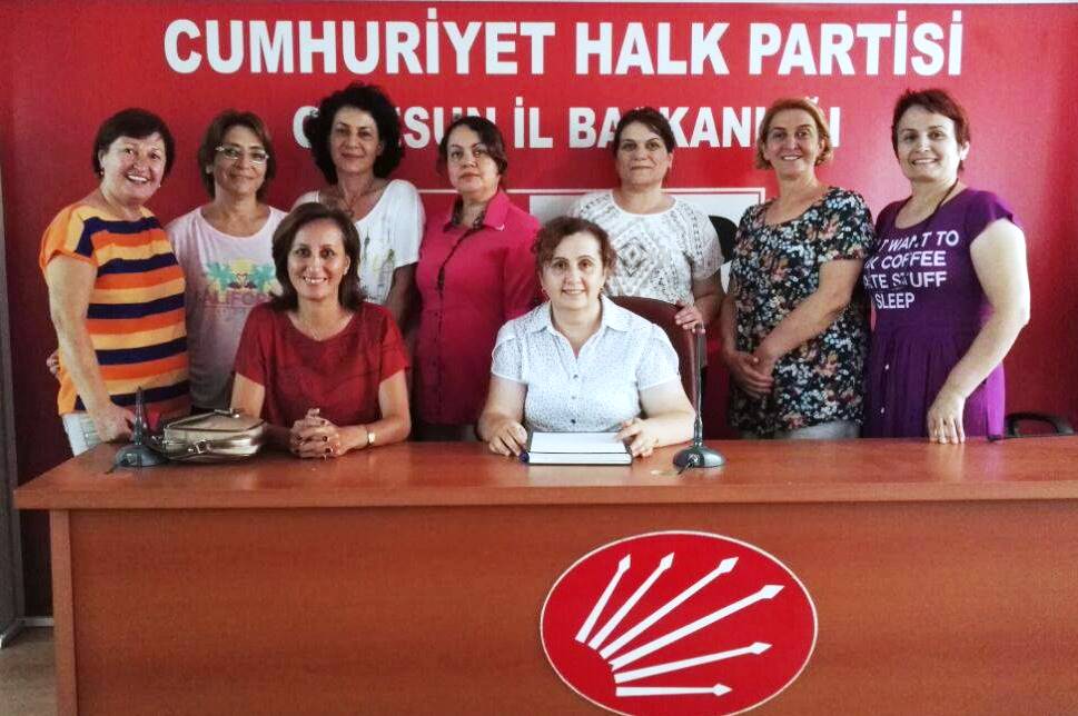 CHP’Lİ KADINLARDAN ÇOCUK İSTİSMARINA TEPKİ