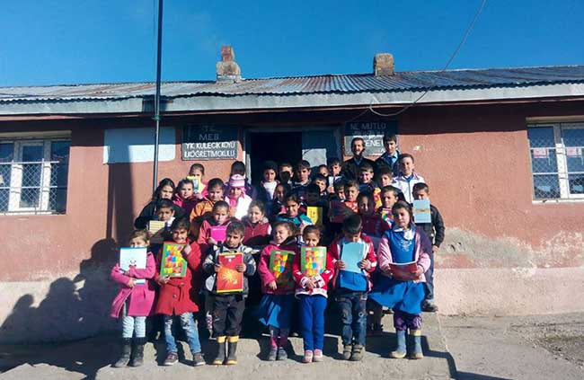 GİRESUN’DAN AĞRI’DAKİ ÖĞRENCİLERE YARDIM ELİ