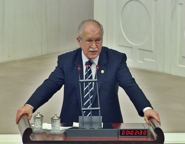 BEKTAŞOĞLU: GİRESUNLULAR MUTSUZ…