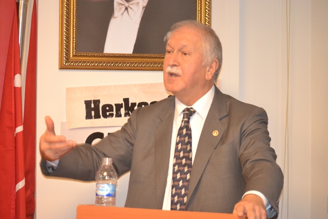 BEKTAŞOĞLU’DAN GİRESUN FEDERASYONU’NA ‘EVETÇİLİK’ TEPKİSİ
