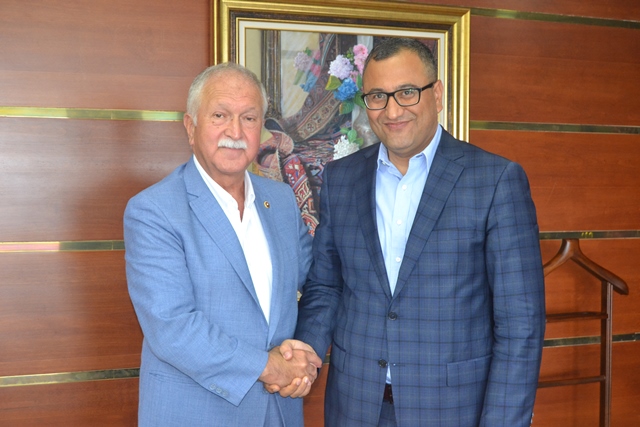 BEKTAŞOĞLU GİRESUN PROTOKOLÜNÜ ZİYARET EDİYOR