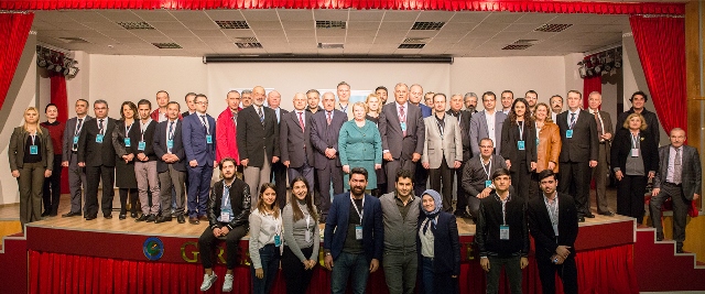 GRÜ’DE SEMPOZYUM…