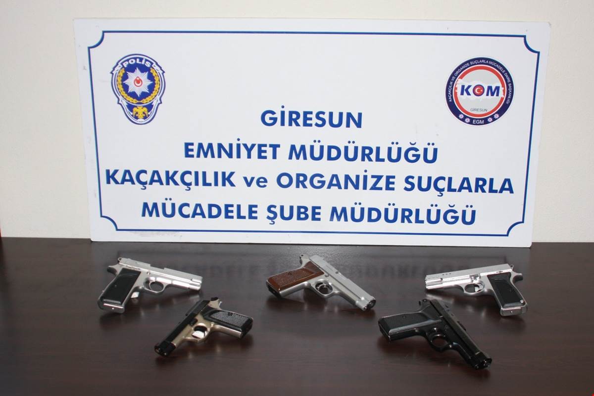 Silah kaçakçılarına darbe