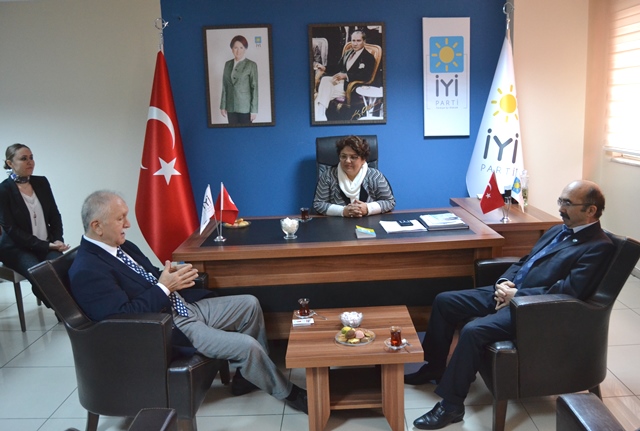 BEKTAŞOĞLU GİRESUN İYİ PARTİ’Yİ ZİYARET ETTİ