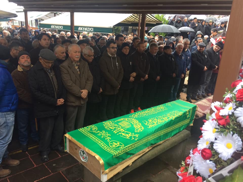 EĞİTİMCİ CİHAT KASAPOĞLU’NA VEDA…