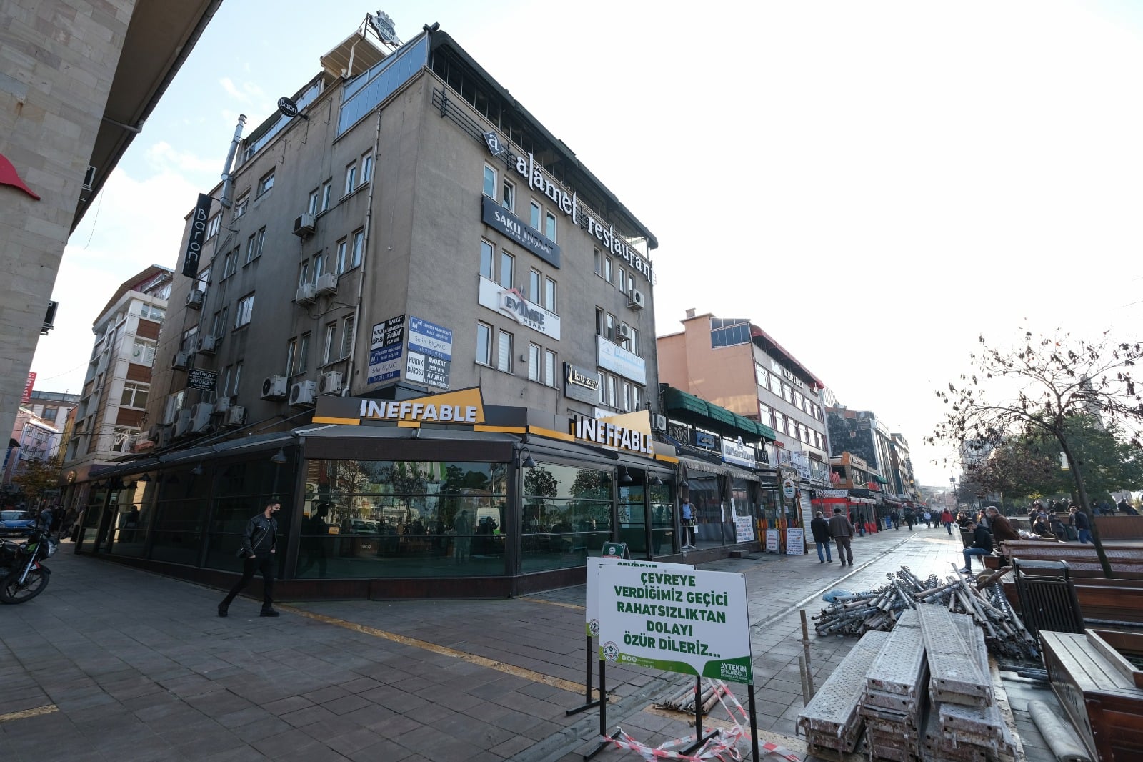 GİRESUN’DA ATATÜRK MEYDANINDAKİ BİNALARA MAKYAJ