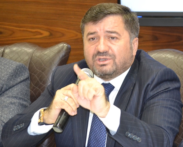 ŞENLİKOĞLU ESNAFA YARDIMDA SINIFTA KALDI