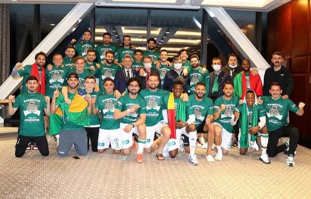 GİRESUNSPOR 44 YIL SONRA SÜPER LİG'DE GİRESUNSPOR 44 YIL SONRA SÜPER LİG'DE