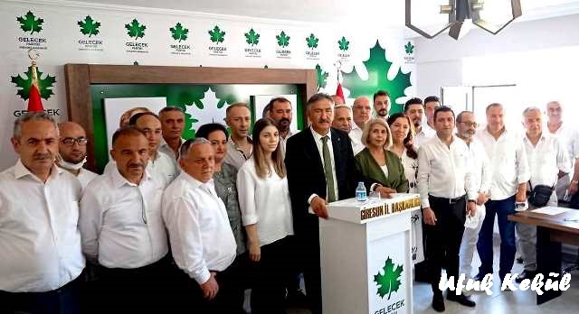 MURAT KILIÇASLAN, AKP’Yİ TOPA TUTTU MURAT KILIÇASLAN, AKP’Yİ TOPA TUTTU