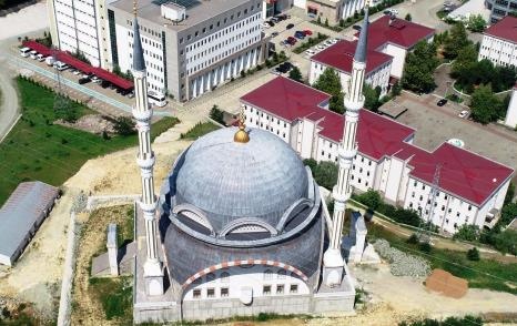 ÜNİVERSİTE CAMİSİ 8 YILDIR BİTİRİLEMEDİ