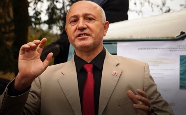 ÖMER CEBECİ ZİRAAT ODASINA “ÇİFTÇİYİ BİLGİLENDİRİN” DİYE SESLENDİ