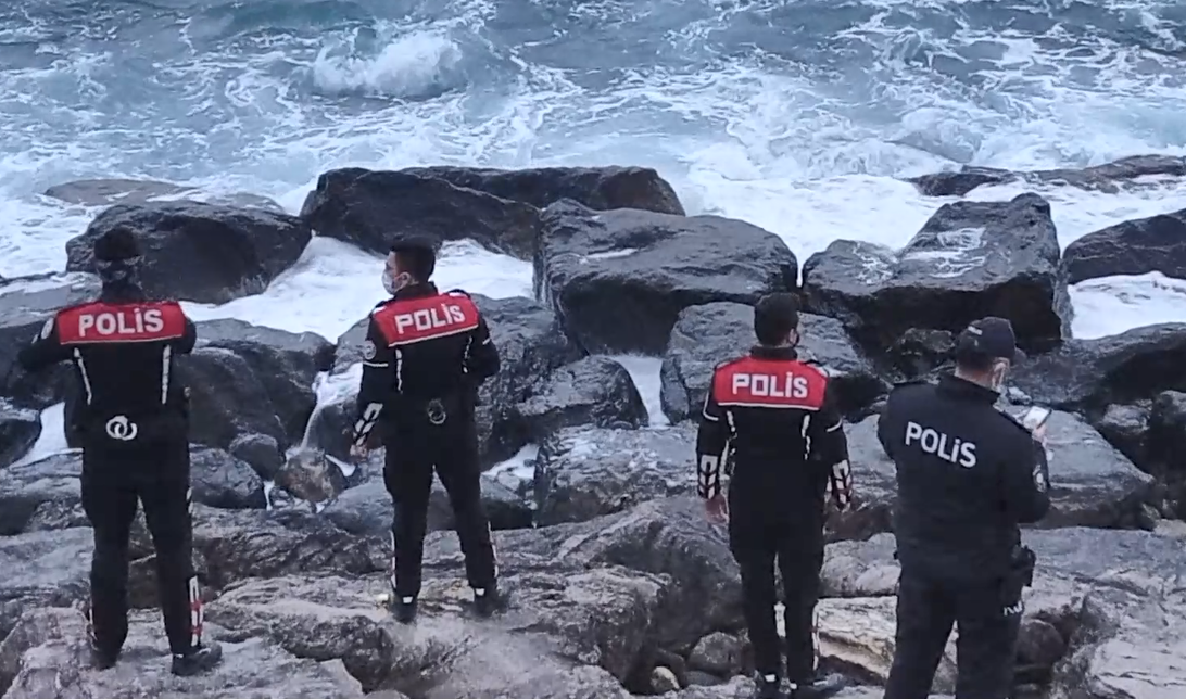 GİRESUN’DA DENİZDE CAN PAZARI (GÖRÜNTÜLÜ HABER) GİRESUN’DA DENİZDE CAN PAZARI (GÖRÜNTÜLÜ HABER)