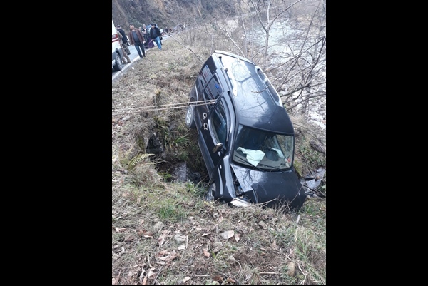 TRAFİK KAZASI YAPTI, KALP KRİZİNDEN ÖLDÜ
