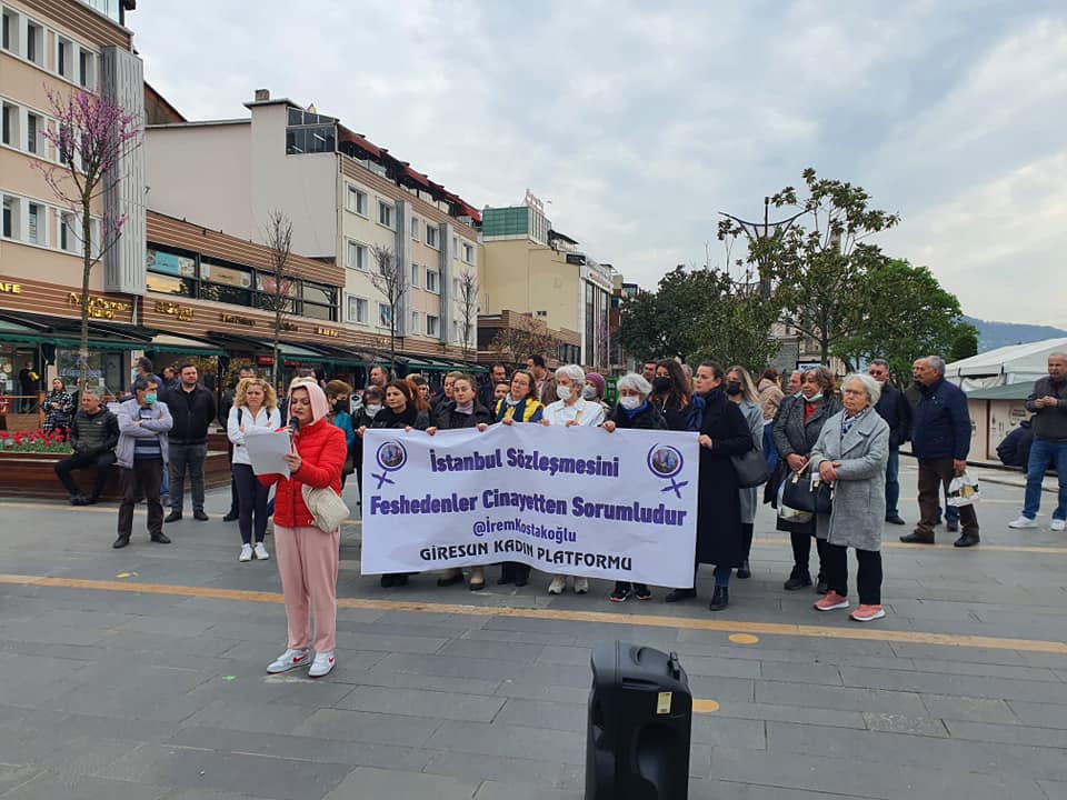 GİRESUN KADIN PLATFORMU: “KADIN CİNAYETLERİNİN FAİLLERİ İKTİDARDAN GÜÇ ALIYOR”