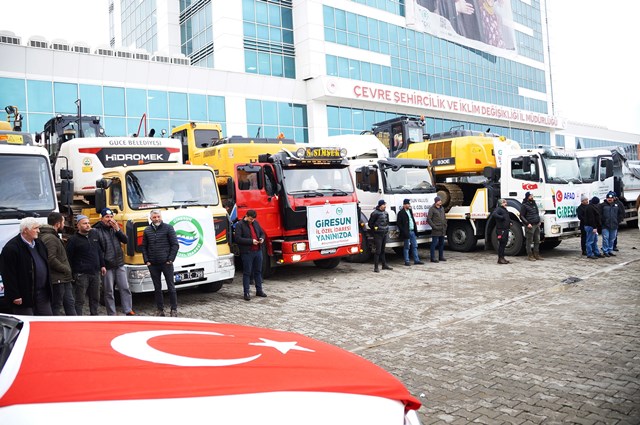 Giresun depremzedelerin yaralarını sarmaya çalışıyor