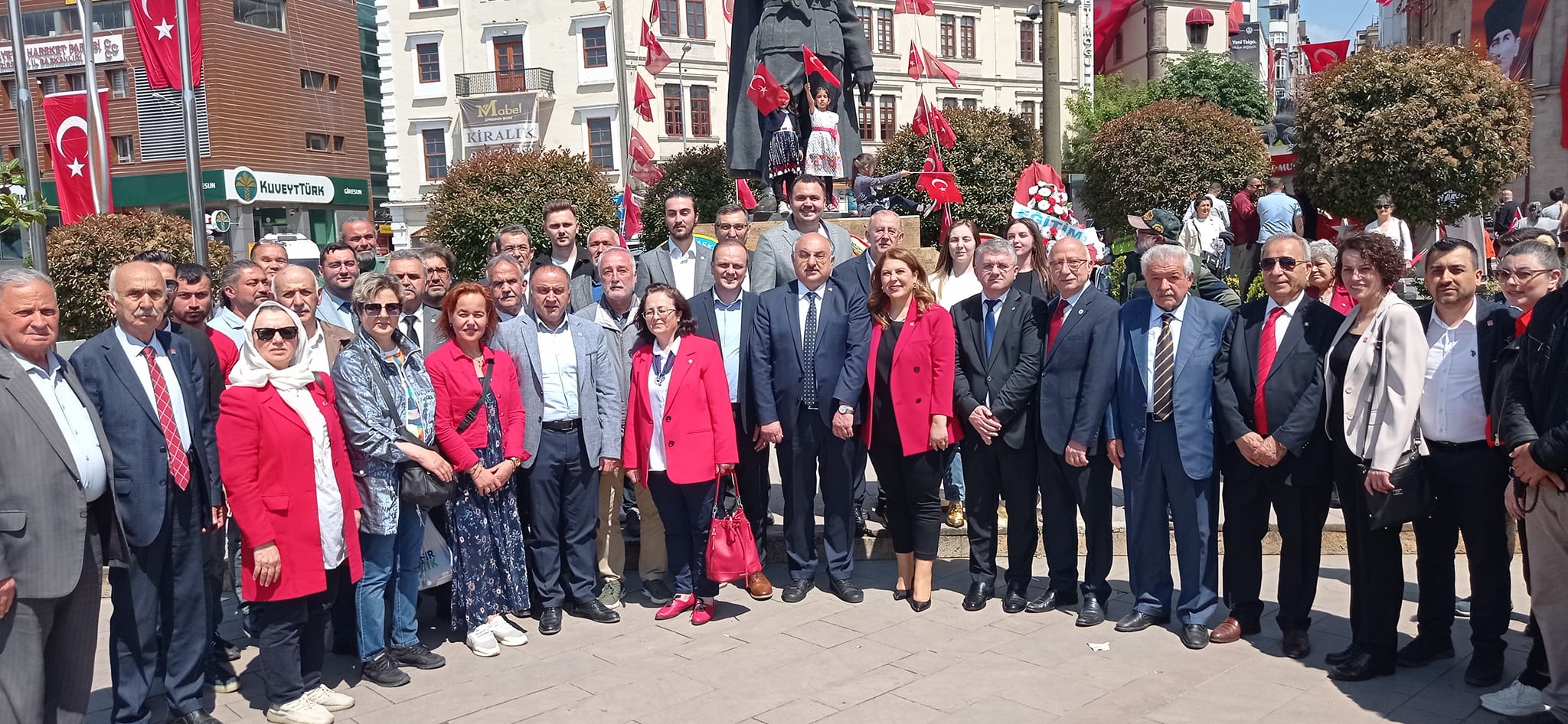 Milletvekili Gezmiş:”28 Mayıs’ta ya esareti, ya bağımsızlığı seçeceğiz”… Milletvekili Gezmiş:”28 Mayıs’ta ya esareti, ya bağımsızlığı seçeceğiz”…