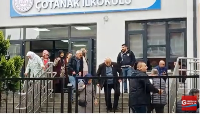 Giresun’da oy verme işlemi sürüyor. Katılım yüksek…