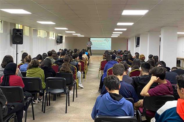 Türk Milli Eğitimi’nde yeni dönem…Manevi Danışman ahlak dersi verdi