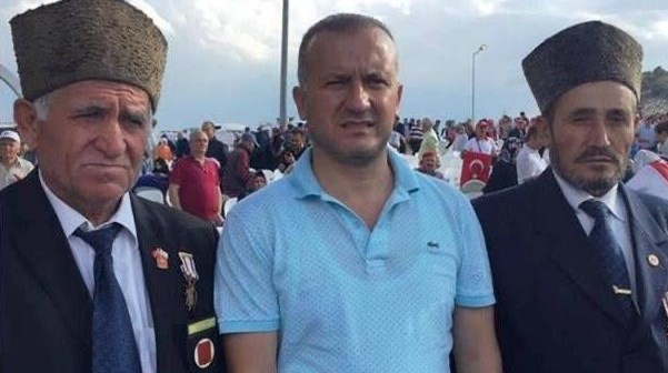 Mehmet Emür: “Gazilerimiz, şehitlerimiz Cumhuriyetin temel taşı”