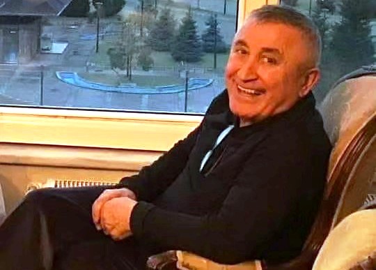 Uğur Larçın vefat etti