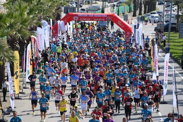 8.RUNKERASUS GİRESUN YARI MARATONU  