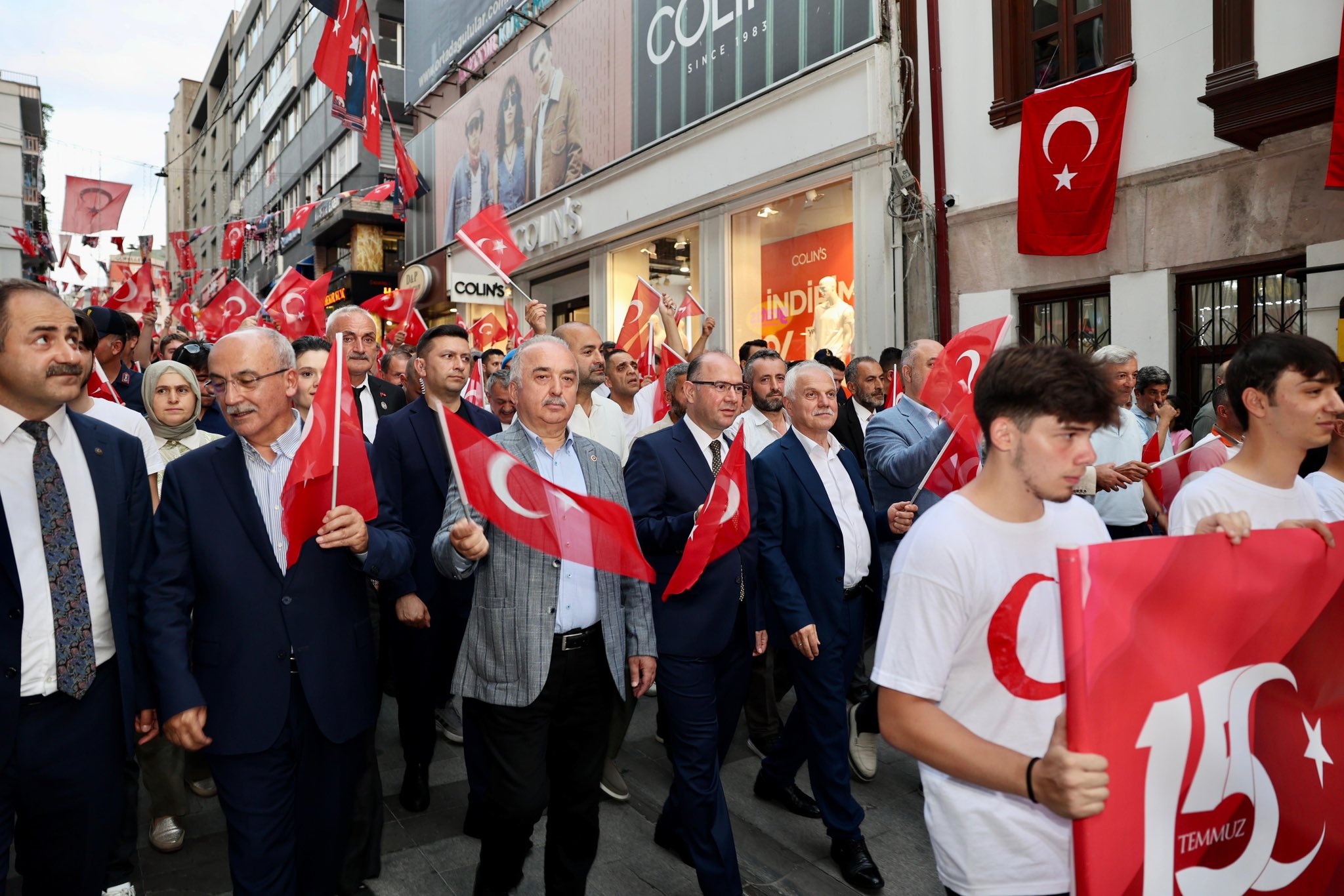 15 Temmuz yürüyüşü