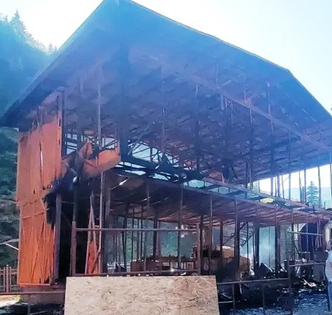 KUZALAN TABİAT PARKI’NDA YANGIN