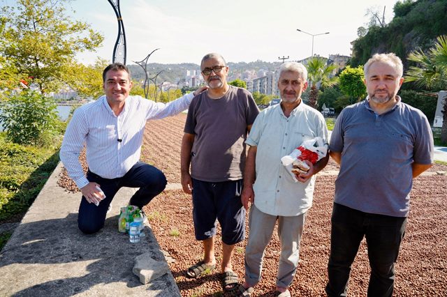 BAŞKAN KÖSE, ‘KALDIRIM HARMANDA’  FINDIKÇILARI ZİYARET ETTİ