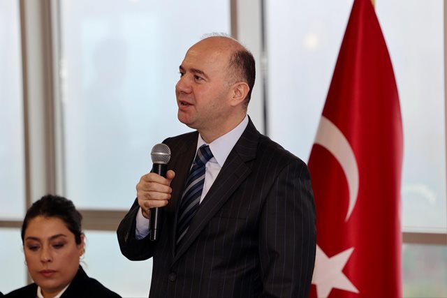 VALİ: “MUHTARLAR ÖNEMLİ”…