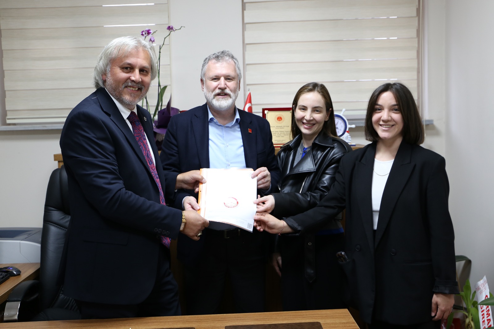 Şenyürek mazbata aldı