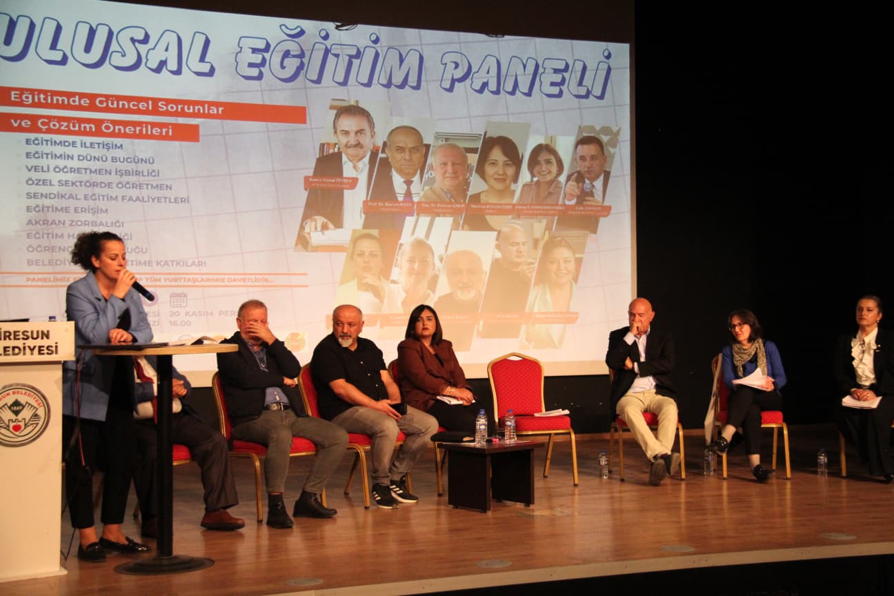 ULUSAL EĞİTİM PANELİ’NDE EĞİTİM VE SORUNLARI KONUŞULDU
