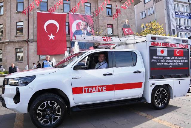 JAPONYA BAŞKONSOLOSLUĞU GİRESUN’A ARAMA KURTARMA ARACI YOLLADI