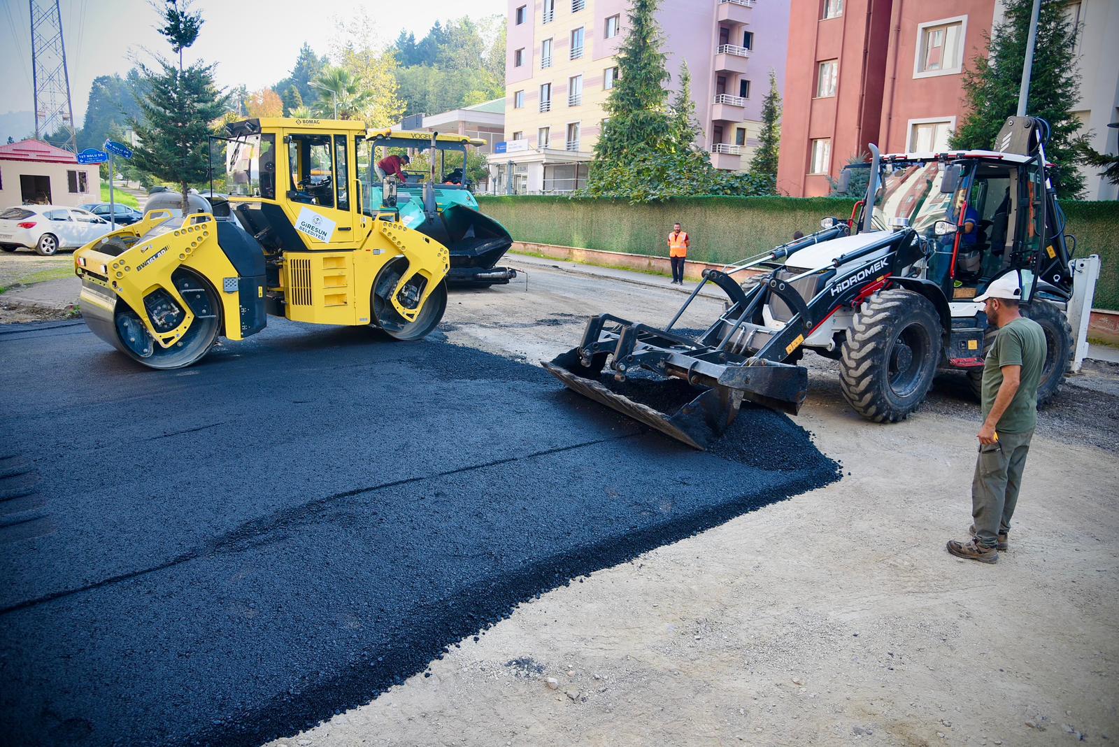 Giresun Belediyesi asfalt sezonunu bitirmedi