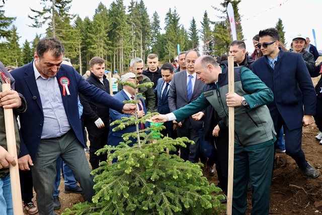 Milli Ağaçlandırma Günü’nde geleceğe nefes oldular…