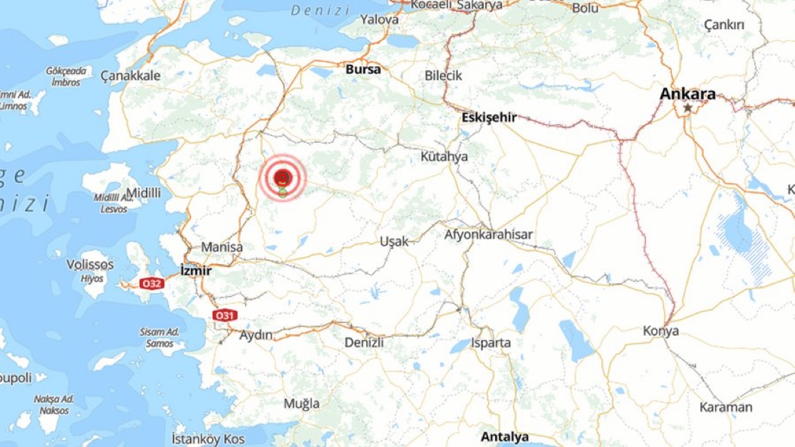 Gece yarısı korkutan deprem