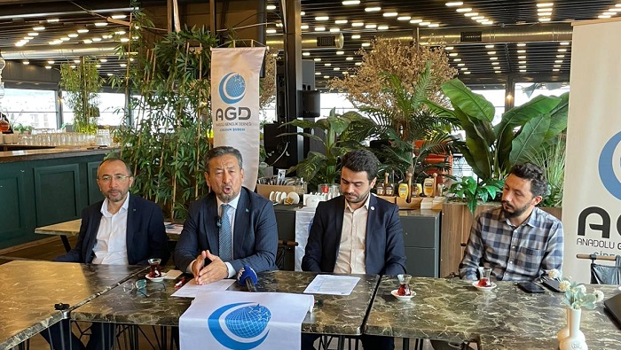 SEYYİT TÜMTÜRK: “ÇİN DOĞU TÜRKİSTAN’DA SOYKIRIM UYGULUYOR”