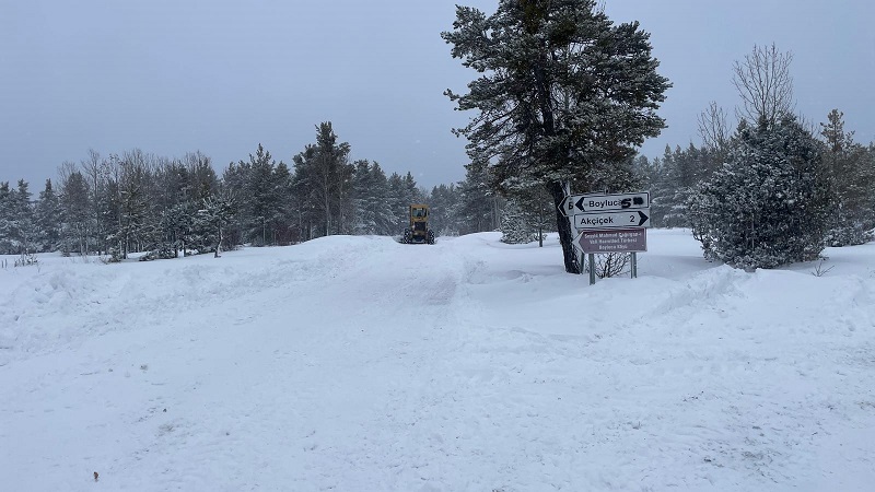 KAR FELAKETİ GERİ DÖNDÜ: 400’E YAKIN KÖY YOLU KAPALI