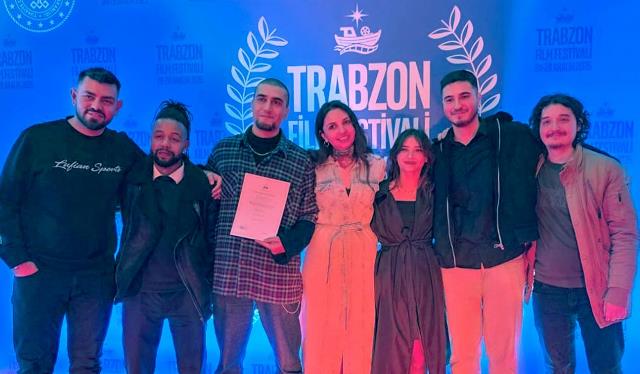 Tirebolu İletişim Fakültesi öğrencileri ödül aldı