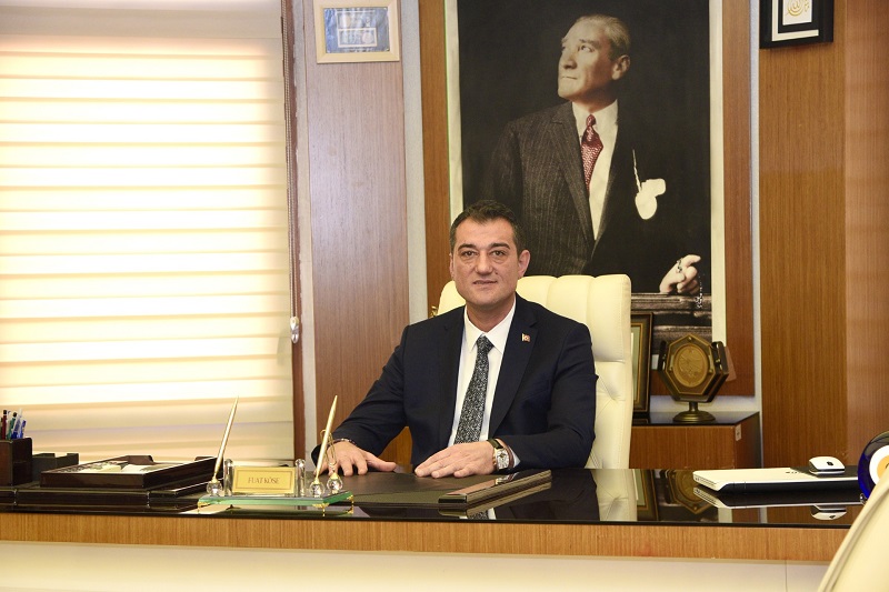 BAŞKAN KÖSE, ATATÜRK MEYDANINDA HALKLA BAYRAMLAŞACAK