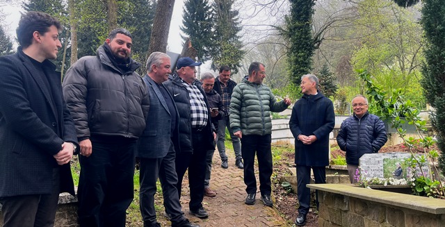 Gazeteci Ahmet Kayacık anıldı