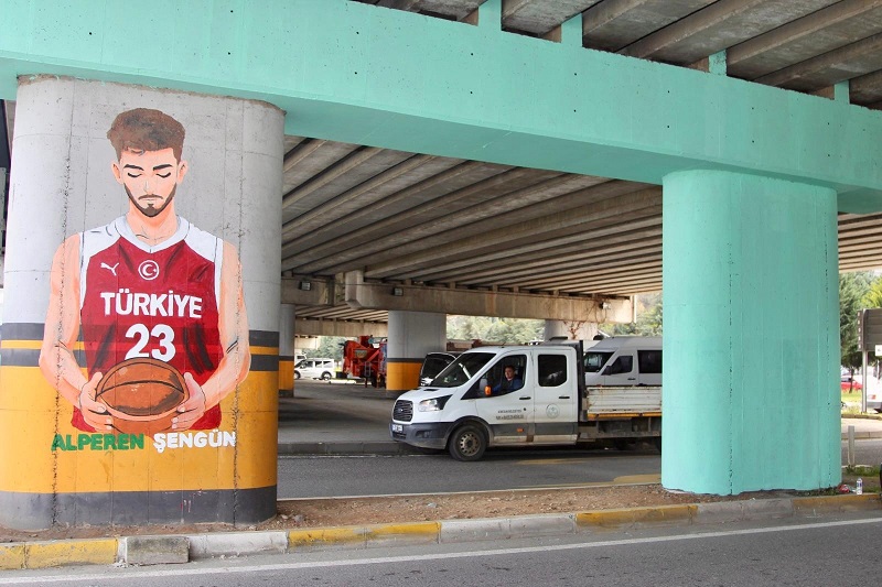 Giresun’da viyadük altlarına görseller… Giresun’da viyadük altlarına görseller…