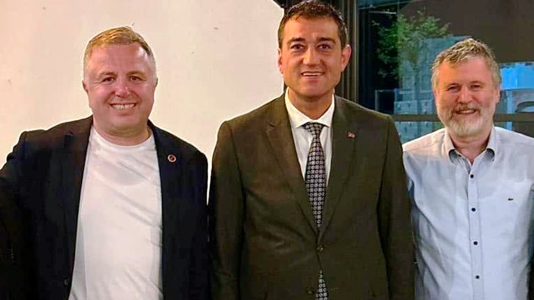Giresun Belediyesi Başkan Vekili Kara Yeni Parti’den istifa etti Giresun Belediyesi Başkan Vekili Kara Yeni Parti’den istifa etti